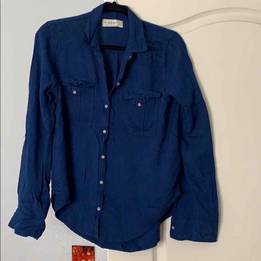 Abercrombie long sleeves dressy top